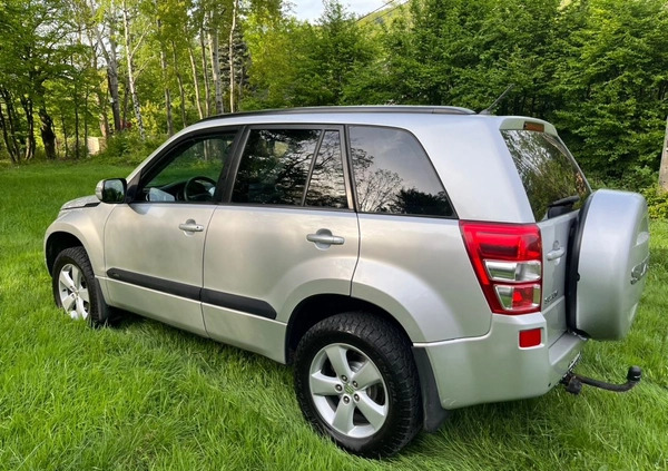 Suzuki Grand Vitara cena 40000 przebieg: 166000, rok produkcji 2009 z Biała małe 379